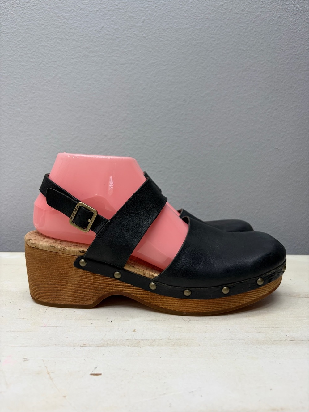 Kork-Ease Black Leather Sayda Clogs Size 8 - Picture 2 of 7